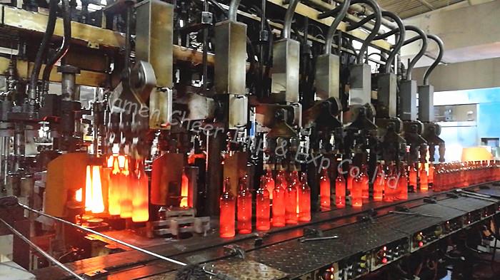 forming of glass bottles 